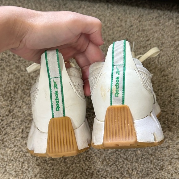 Reebok Zig Dynamica Running Shoe Sneakers Women's Size 7 White Green Chunky Mesh - Picture 11 of 13